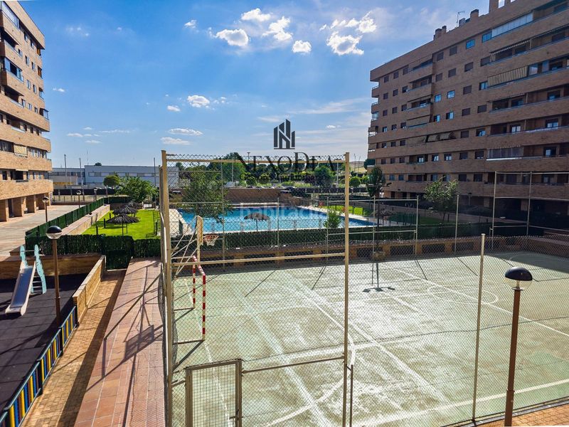 Foto 383864ce-8a61-48d7-b5d0-b8b3c891670d. Pis amb aparcament piscina a El Quiñón Seseña