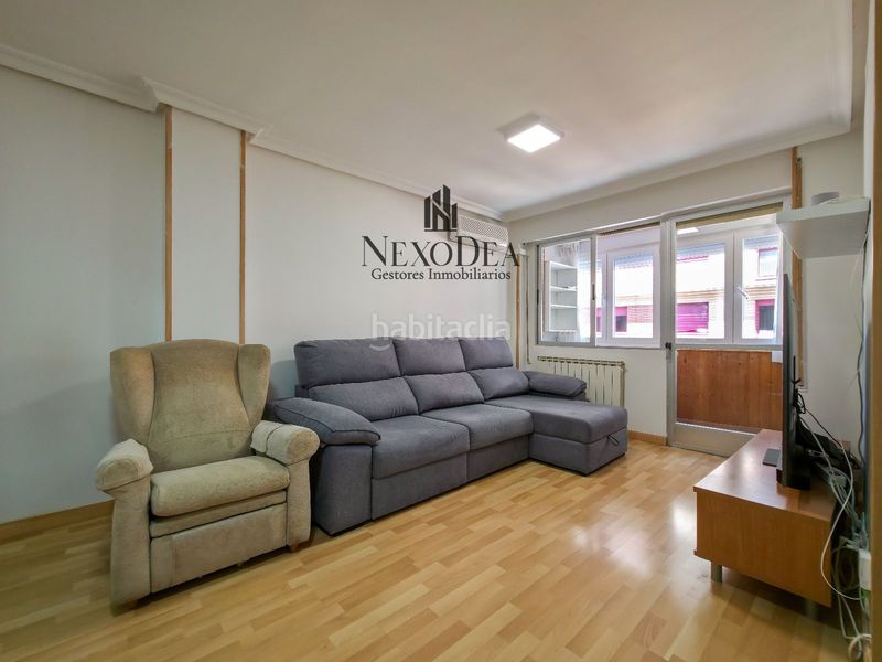 Foto 4881fa04-f949-4072-9d9c-73317a0cd87c. Piso listo para entrar a vivir! piso de 3 dormitorios con terraza y ascensor en Parla