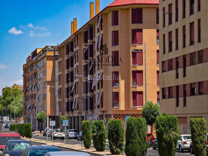 Foto 519ffa3e-4531-4061-8c16-0a76c8ed2dca. Piso listo para entrar a vivir! piso de 3 dormitorios con terraza y ascensor en Parla