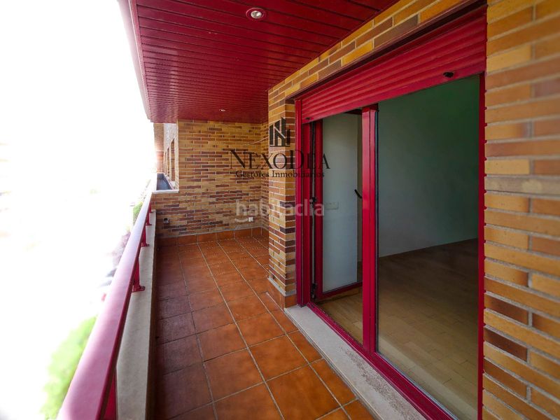 Foto c6bba2da-3d0c-4d45-9dfa-fe0fe227b33f. Pis amb aparcament piscina a El Quiñón Seseña