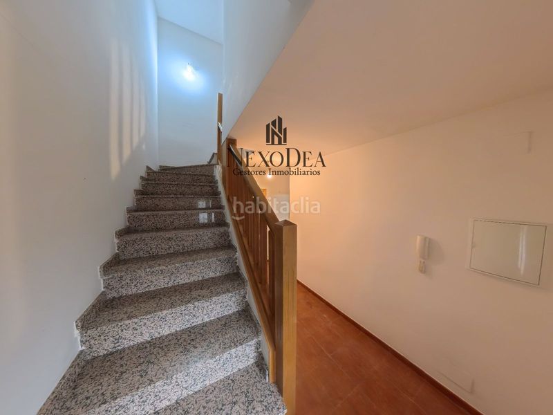 Foto a4c6ea00-a9ac-40a2-aae2-82568c8c741d. Casa aparellada amb aparcament a Hormigos