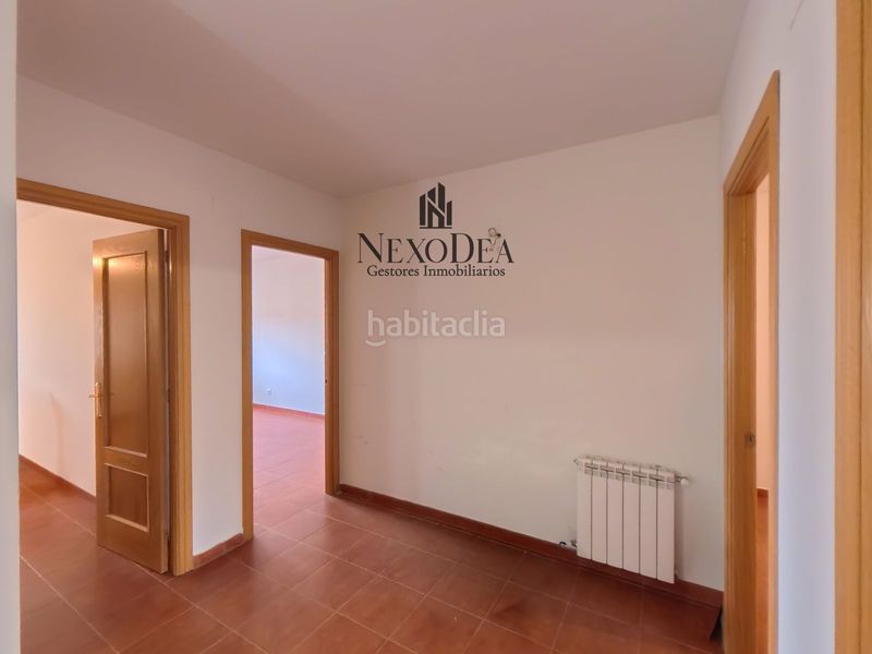 Foto e13efabd-963e-4259-b573-a9d612092805. Casa aparellada amb aparcament a Hormigos