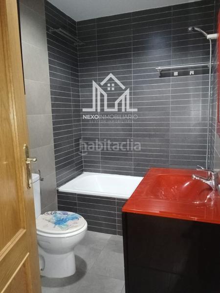 Foto 90a2cb56-6afa-48f4-b11d-fdf3fd0790ed. Pis amb aparcament a Centro Seseña