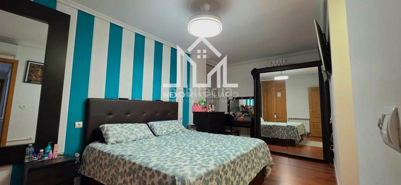 Foto 0db61645-5d4d-451c-a762-27c8e2a3d61f. Appartamento con parcheggio piscina in El Quiñón Seseña