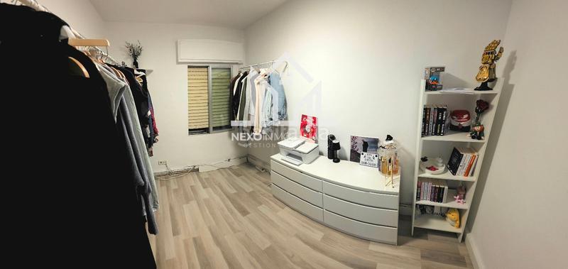 Foto 41c5af14-6eda-4082-b5ae-739a72eb6b18. Pis a Reyes Parla