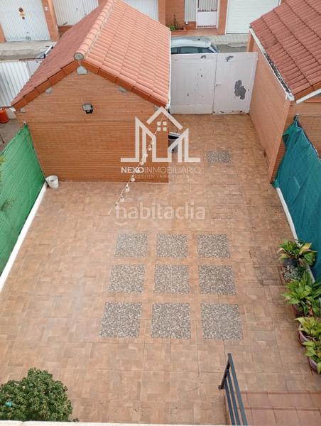 Foto 20f24e1c-894c-4732-978b-d6fc0c7f7239. Maison jumelée avec parking dans Seseña nuevo Seseña