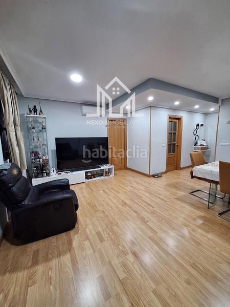 Foto ee088478-bc73-4e80-9adc-41e65c164b31. Pis amb aparcament piscina a El Quiñón Seseña