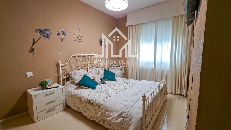 Foto 2ce1dfa1-1224-472a-8a76-6f2e1ad90f39. Casa adossada amb aparcament a Borox