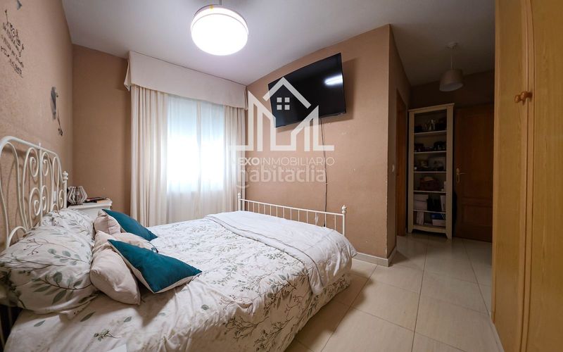 Foto 2d56e037-f40f-484a-ab8e-ce0da5a21004. Casa adossada amb aparcament a Borox