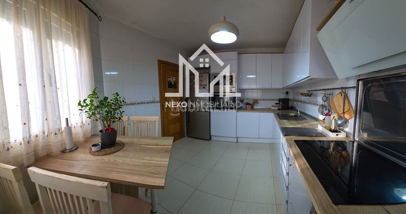 Foto b0426407-9e11-4b05-a5e9-798c707cbfb6. Casa adossada amb aparcament a Borox