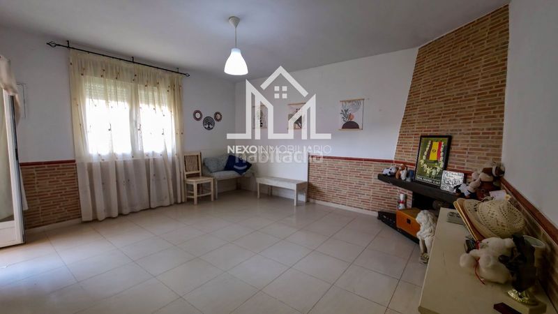 Foto e418078d-9642-4349-9752-95a7326faa10. Casa adossada amb aparcament a Borox