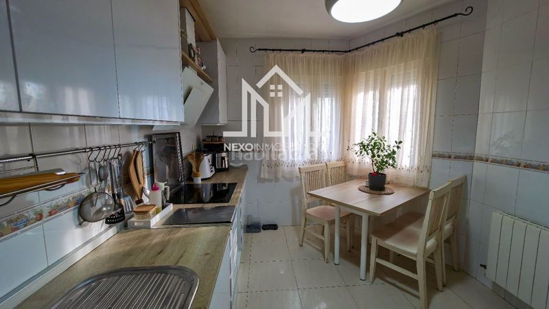 Foto f59f88ef-e8c1-492d-968f-c1b1c189ce03. Casa adossada amb aparcament a Borox