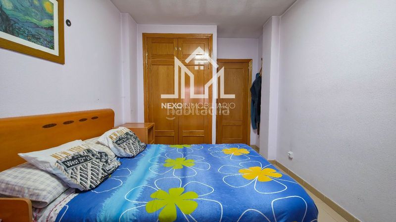 Foto b6ee526b-c5ed-464e-b827-8b4bea209e7e. Casa aparellada amb aparcament a Los Robles Seseña
