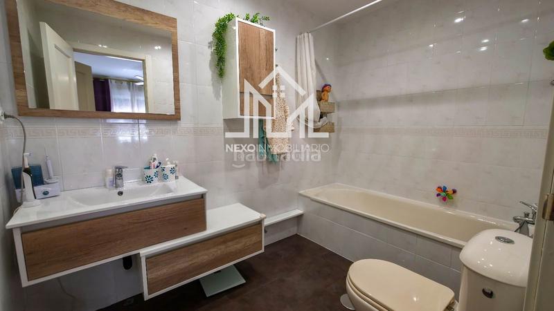 Foto 25ea704c-9612-47ab-9f52-e1e236a60a12. Casa aparellada amb aparcament piscina a Seseña nuevo Seseña