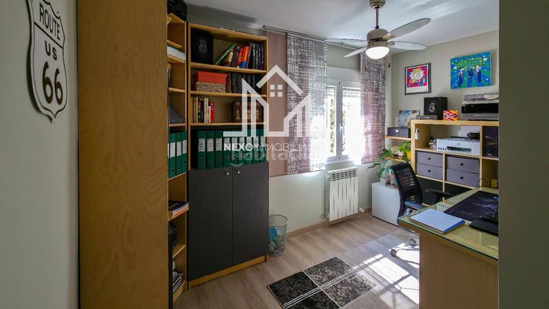 Foto 27d2a003-75bb-45e4-a548-182e1a417641. Casa aparellada amb aparcament piscina a Seseña nuevo Seseña