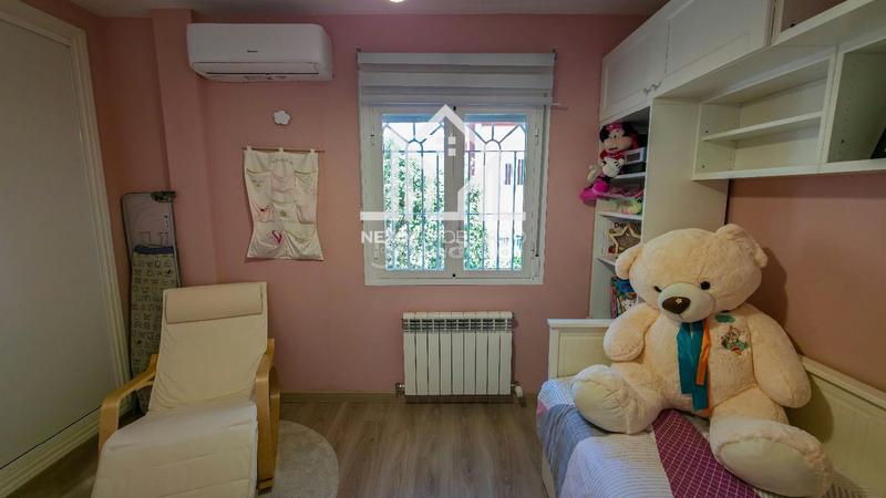 Foto 95625d6c-25b8-46dc-9c51-eaba6949e734. Casa aparellada amb aparcament piscina a Seseña nuevo Seseña