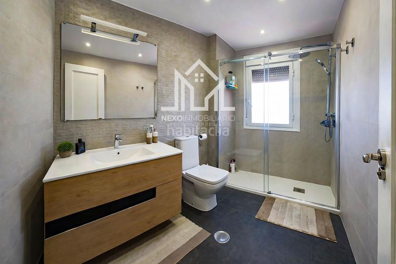 Foto 96a19a59-316b-42d0-9114-e8cfe60243c2. Casa aparellada amb aparcament piscina a Seseña nuevo Seseña