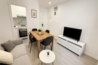 Appartement  Sant gil. Piso en calle sant gil