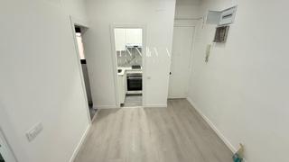 Flat  Sant gil. Piso en calle sant gil