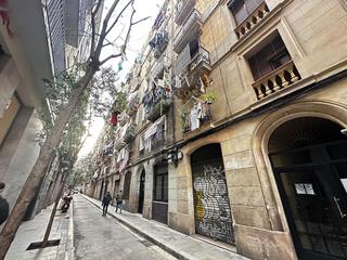 Appartamento  Sant gil. Piso en calle sant gil