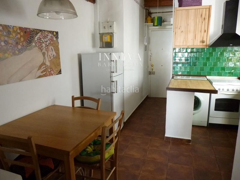 Foto fc930a66-d1df-4e56-916d-a4e8c1f6bc69. Piso  en calle sant gil en Raval Barcelona