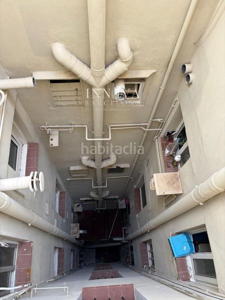 Foto b31042cf-6923-4d55-8e25-f4b734516680. Piso  en venta en calle carretes en Raval Barcelona