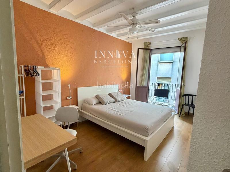 Foto bfc17b49-00f2-4bc5-8970-223b0f5db533. Pis a Gòtic Barcelona