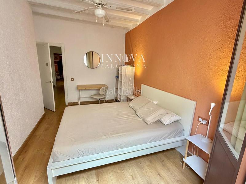 Foto de2af857-dbbb-4d1f-b424-77564fa91ea8. Pis a Gòtic Barcelona