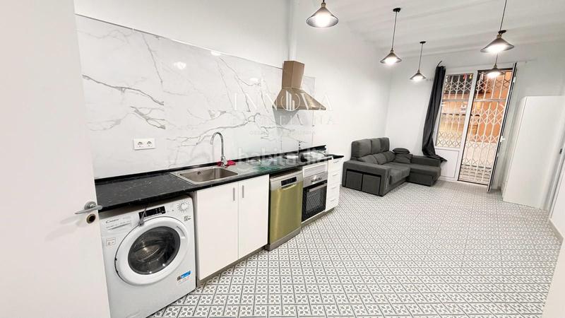 Foto cd39e358-c28b-4e72-9bcb-1a4beff7f9b9. Affitto appartamento in Raval Barcelona