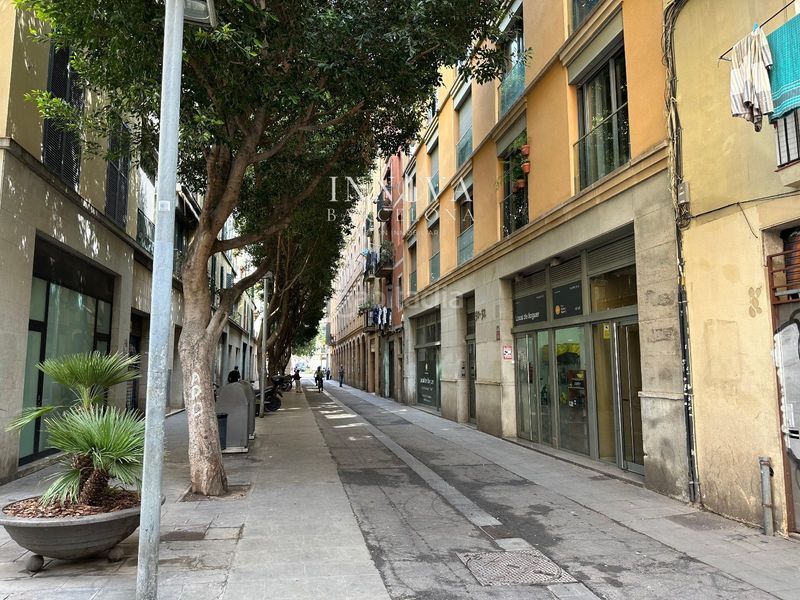 Foto 57cb89e7-62ad-4bc0-ba66-88182691aa26. Local comercial a Raval Barcelona