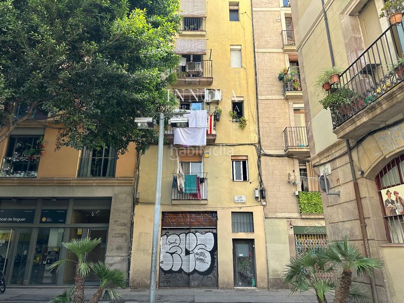 Foto 61dc7c9e-3fb5-450e-9c25-8958f081533f. Local comercial a Raval Barcelona