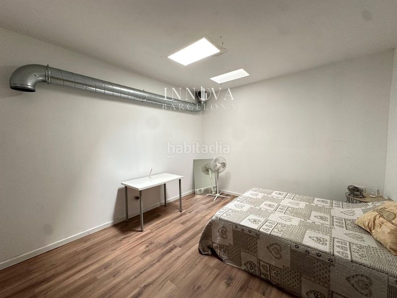 Foto c0385b8e-cce9-46ba-aedb-ad5fbb5ec613. Local comercial a Raval Barcelona
