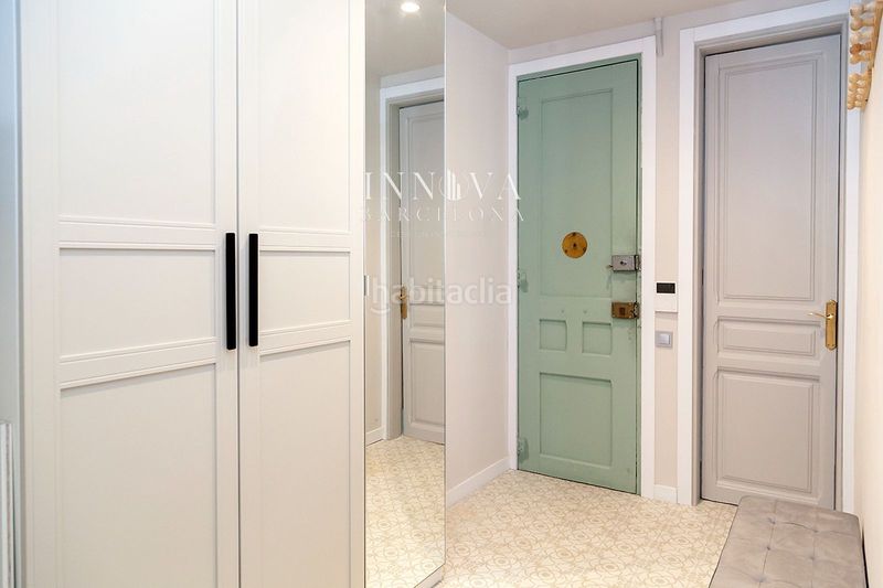 Foto 0e3836f0-a081-4aca-b2d5-a7b35ba43834. Pis a Raval Barcelona