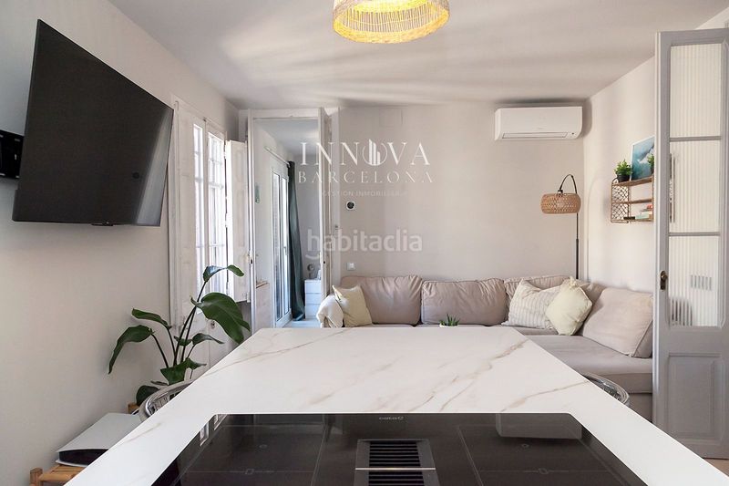 Foto 12ee1182-84e8-49f0-90e0-6430824e9ab8. Pis a Raval Barcelona