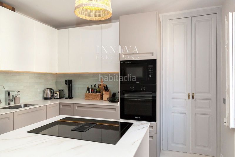 Foto 5b1010a7-3314-420c-a924-bfc6ae3baae4. Pis a Raval Barcelona