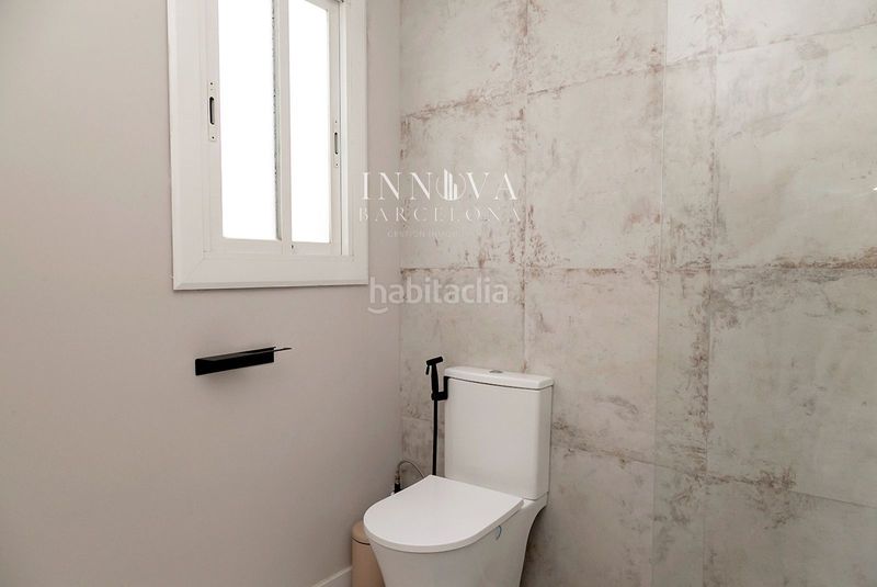 Foto a28a1248-a7e0-4dcd-bae5-264e83097598. Pis a Raval Barcelona