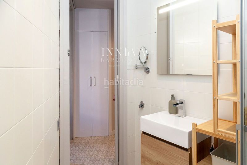 Foto b87c4010-0143-4b18-9c7b-7a641a27db5d. Pis a Raval Barcelona