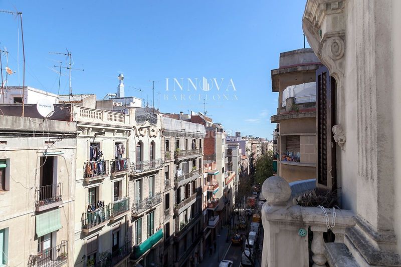 Foto c9efca42-310e-4373-b82c-9193f33b8fbd. Pis a Raval Barcelona