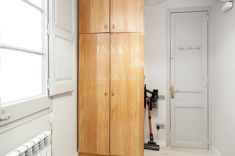 Foto df094bc2-9a8e-47d8-a6bd-5a32e8367921. Pis a Raval Barcelona