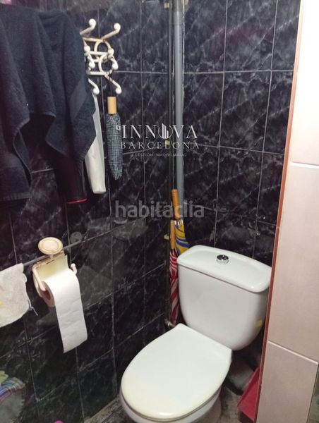 Foto 2030c093-3019-40d2-a439-4a74f9521a47. Local comercial a Raval Barcelona