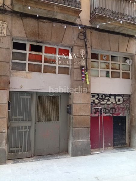 Foto 957d4f6f-dc50-4124-91de-adf802ec72ab. Local comercial a Raval Barcelona