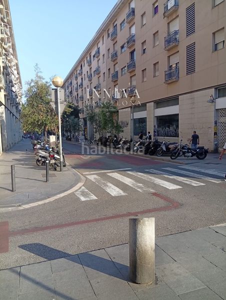 Foto da108fc7-5d3b-4d24-9a1a-ec1753ab32b7. Local comercial a Raval Barcelona