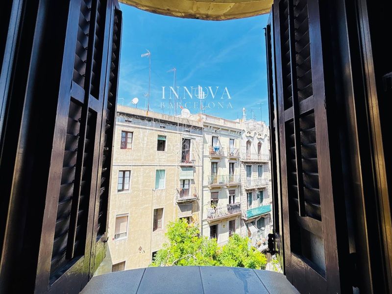 Foto c051a878-ddcb-4d4f-b0f8-4f73e4bbb63c. Pis a Raval Barcelona