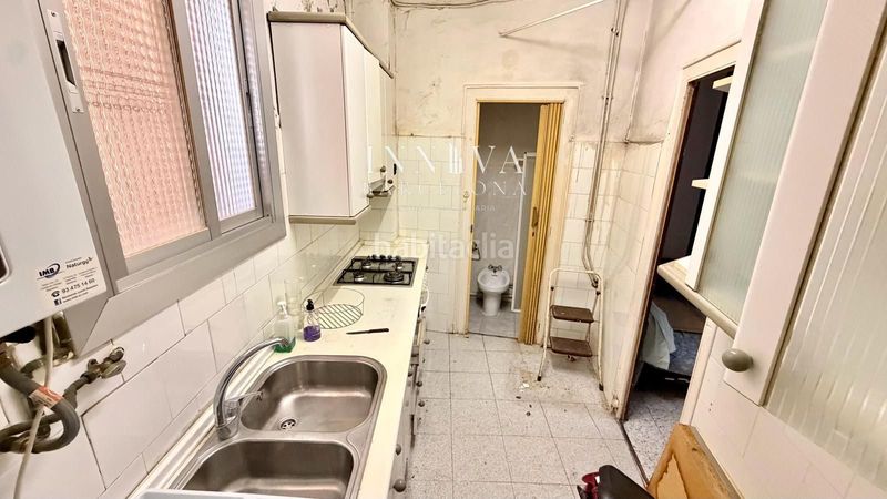 Foto 5fd78635-1607-4740-9c81-9de301ffa8a5. Pis a Raval Barcelona