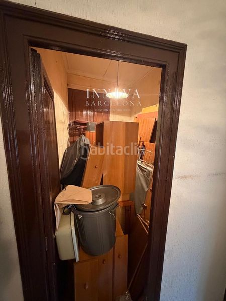 Foto 64fa6f14-4da1-49a9-a733-d20a3631d3c8. Pis a Raval Barcelona