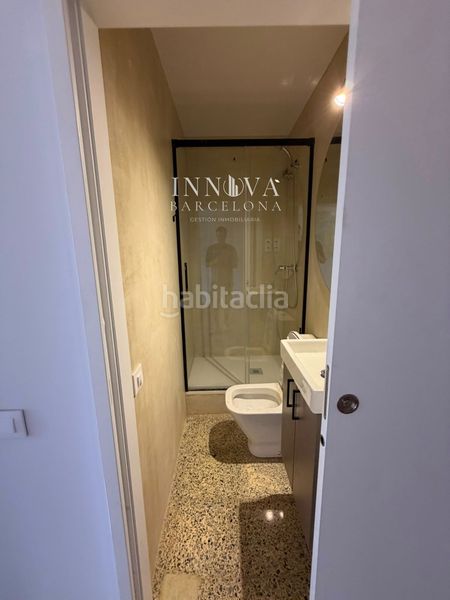 Foto b9bee3ca-4893-4c46-b196-d043af63de4c. Pis a Raval Barcelona