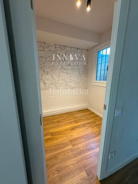 Foto ff61da86-2fd1-42eb-be6e-2040bc6645a7. Pis a Raval Barcelona