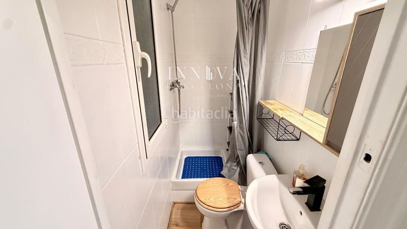 Foto 5464932f-151f-48a0-b85e-9d7a182b273c. Pis a Raval Barcelona