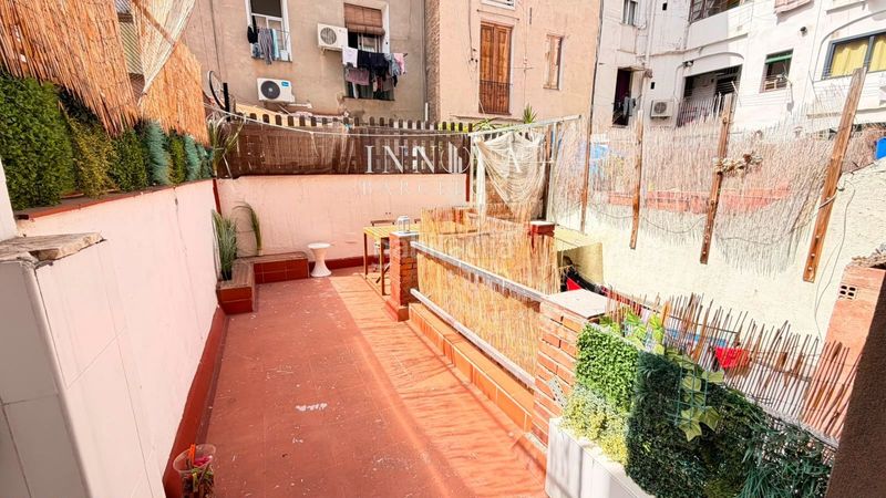 Foto 5a1be464-e6d5-4565-8dce-500beb00c840. Pis a Raval Barcelona