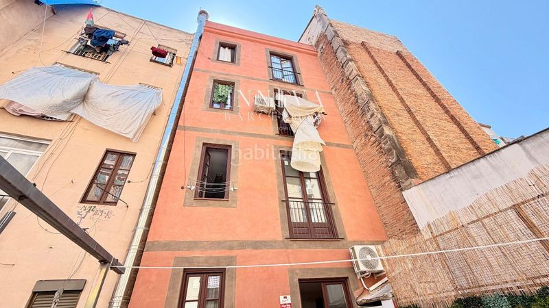 Foto b701c2e9-b2cf-4d3a-b523-7c83d892a8dd. Pis a Raval Barcelona